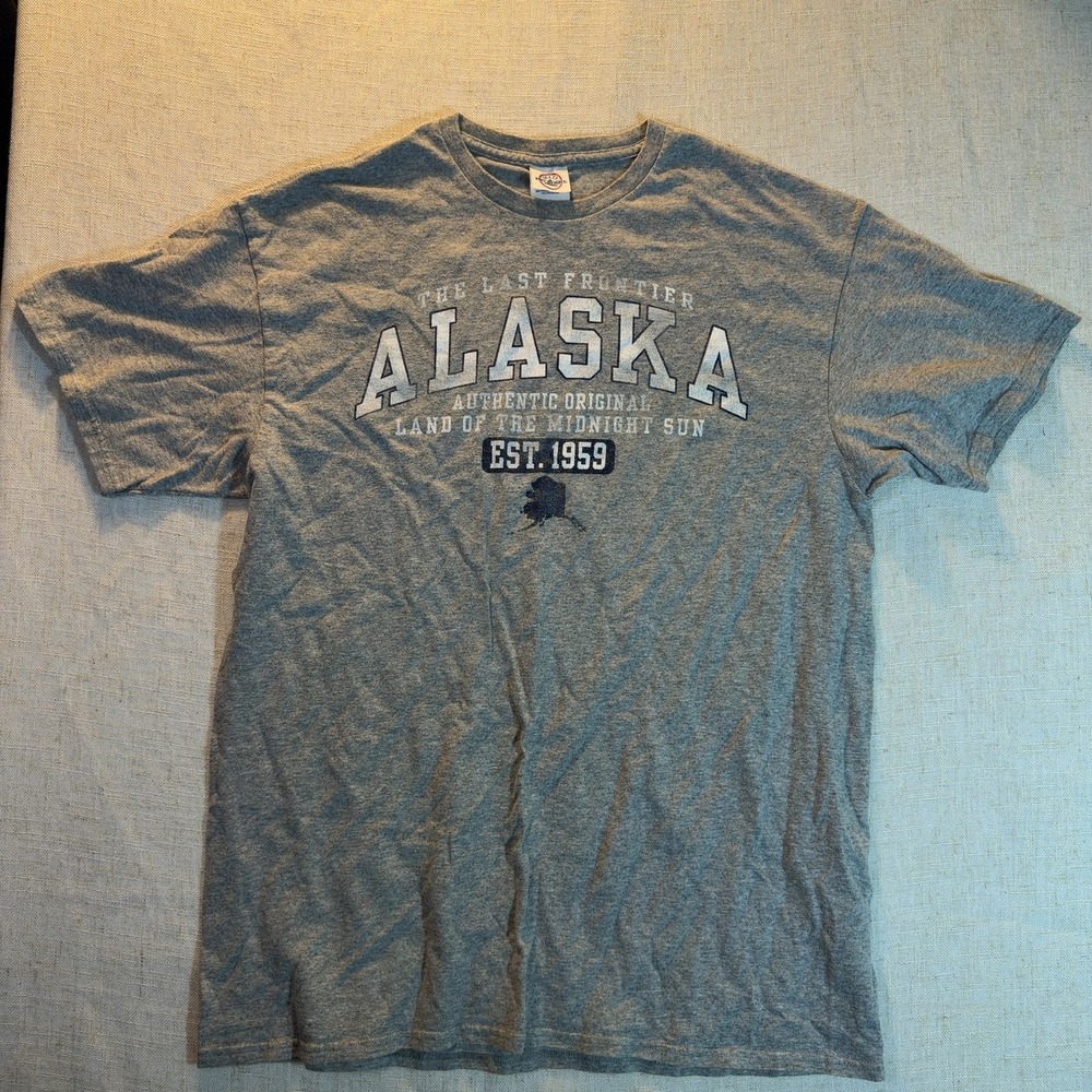 Delta Pro Weight Alaska Graphic T-Shirt Heather Gray Size Large